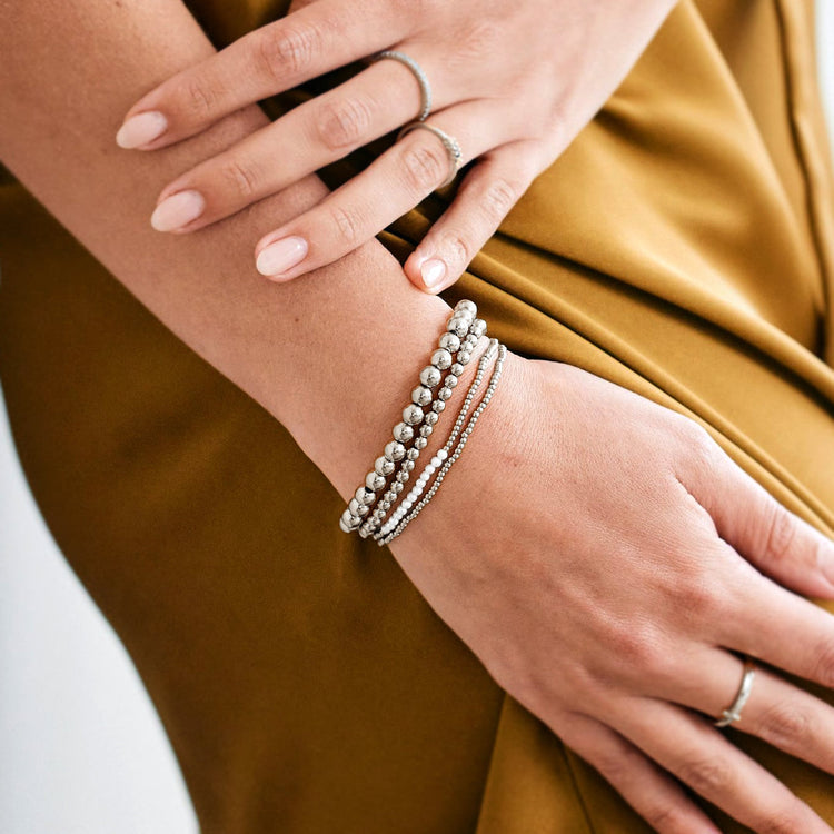 17-pearl_beaded_bracelets_silver.jpg