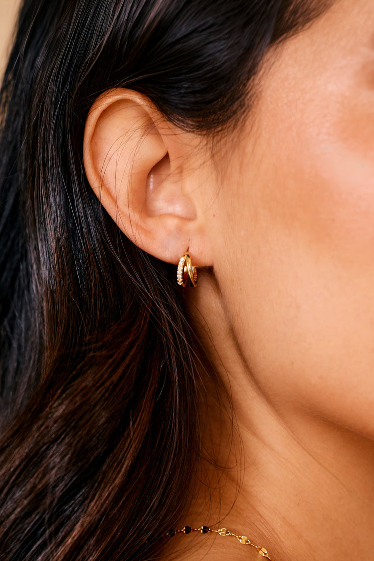 21-Lune_double_huggie_earrings_model_2.jpg